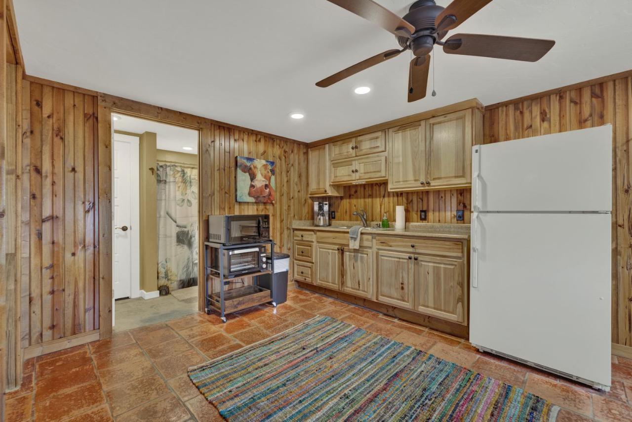 Ohana Ranch Cabin - 12 Minutes To Historic Main St Fredericksburg Exterior foto